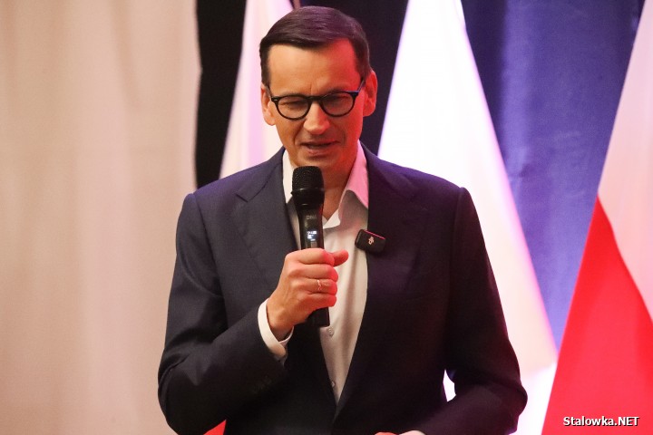 Morawiecki i Obajtek na spotkaniu w Stalowej Woli.