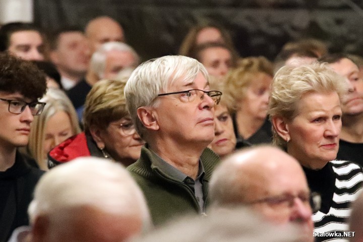 Morawiecki i Obajtek na spotkaniu w Stalowej Woli.