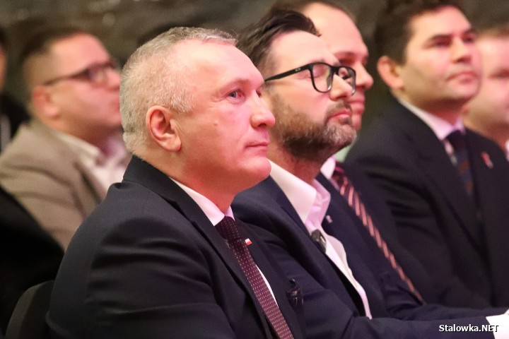 Morawiecki i Obajtek na spotkaniu w Stalowej Woli.