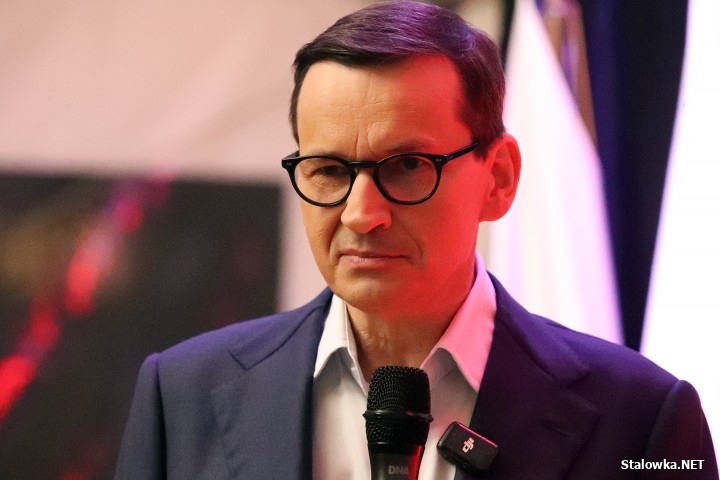 Morawiecki i Obajtek na spotkaniu w Stalowej Woli.