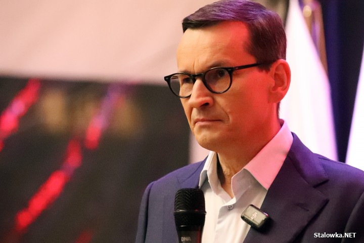 Morawiecki i Obajtek na spotkaniu w Stalowej Woli.