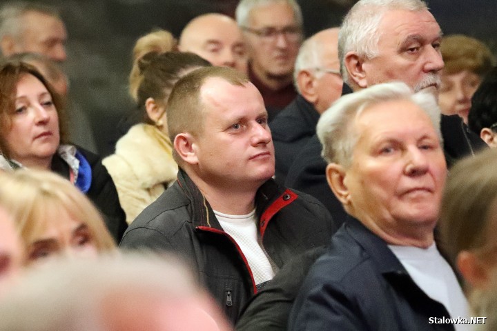 Morawiecki i Obajtek na spotkaniu w Stalowej Woli.