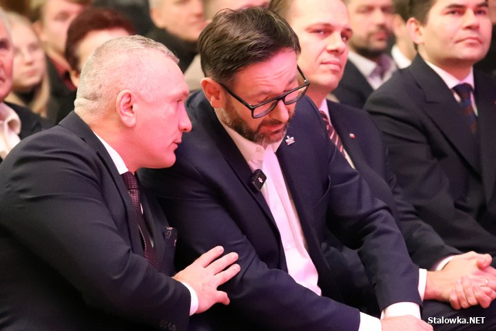 Morawiecki i Obajtek na spotkaniu w Stalowej Woli.