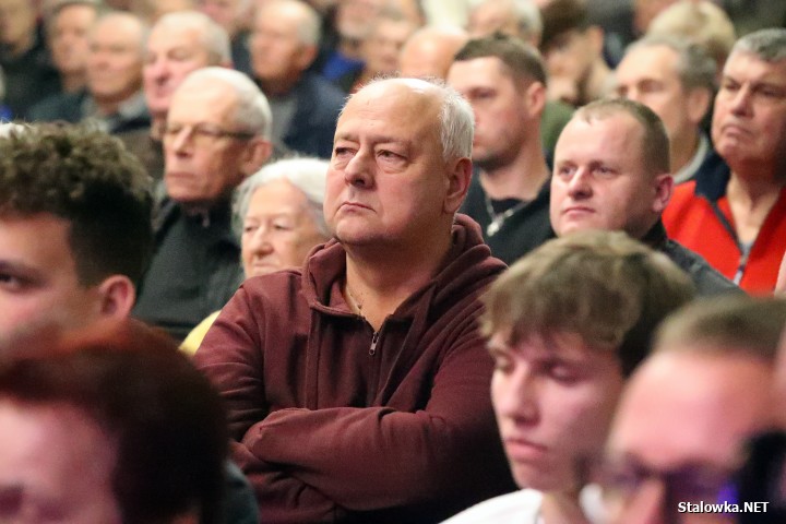 Morawiecki i Obajtek na spotkaniu w Stalowej Woli.