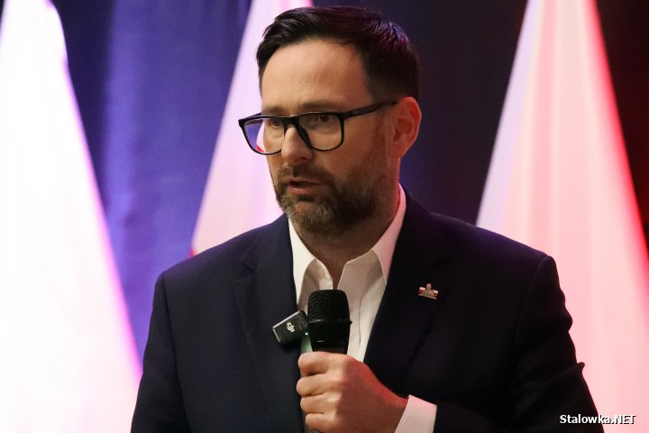 Morawiecki i Obajtek na spotkaniu w Stalowej Woli.