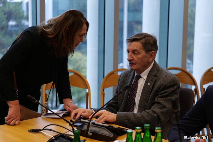 5 minut o atomie - tyle czasu na przedstawienie projektu na temat budowy małego reaktora SMR BWX-300 w Stalowej Woli dostali inwestorzy Orlen i Synthos Green Energy.