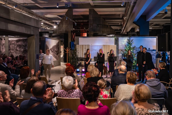 Mikołajkowe święta bez granic w Muzeum COP.