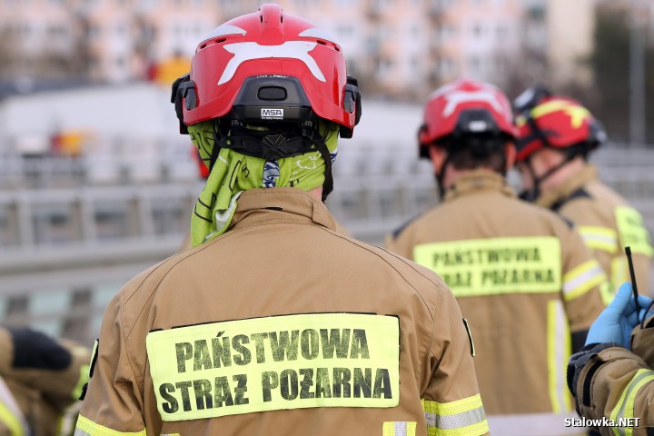 Na wiadukcie na ulicy Komisji Edukacji Narodowej w Stalowej Woli doszło do wypadku z udziałem skutera.