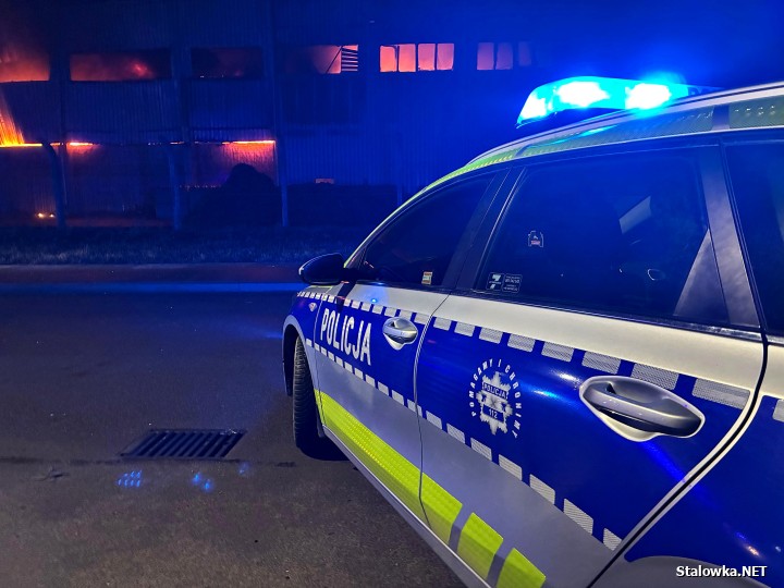 Na ulicy Zdzisława Malickiego płonie hala z paliwami alternatywnymi.