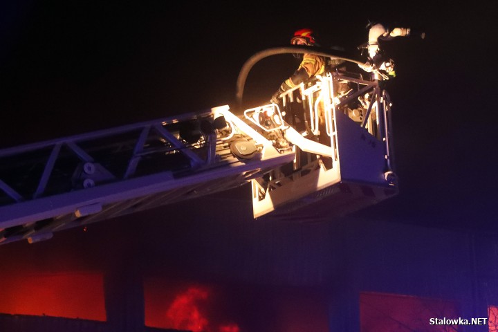 Pożar hali z paliwami alternatywnymi.