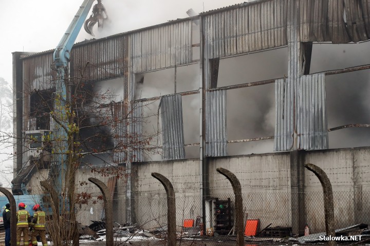 Pożar hali z paliwami alternatywnymi.