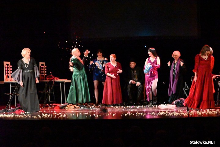 Jubileusz 80-lecia działalności obchodzi Amatorski Teatr Dramatyczny im. Józefa Żmudy Miejskiego Domu Kultury w Stalowej Woli.