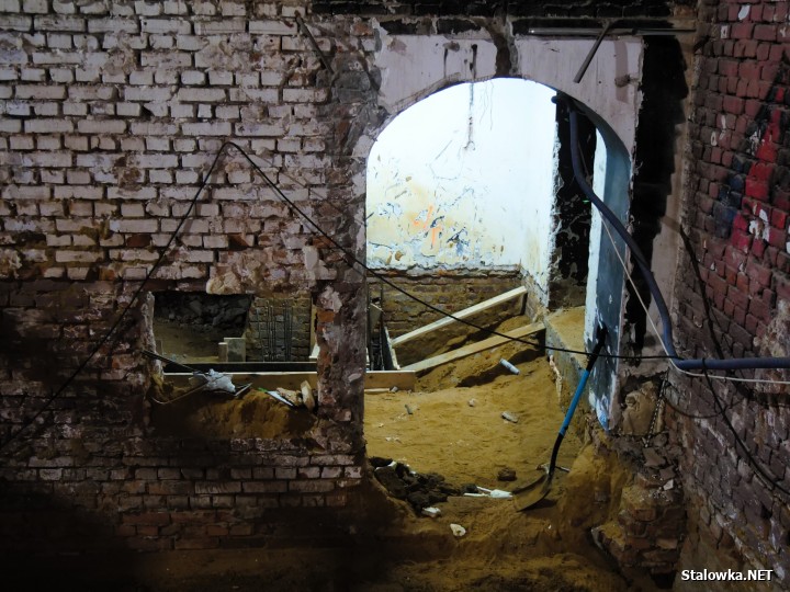 Istotnym elementem realizacji inwestycji jest ścisły nadzór konserwatorski. Zachowane i odtworzone zostaną charakterystyczne detale architektoniczne.