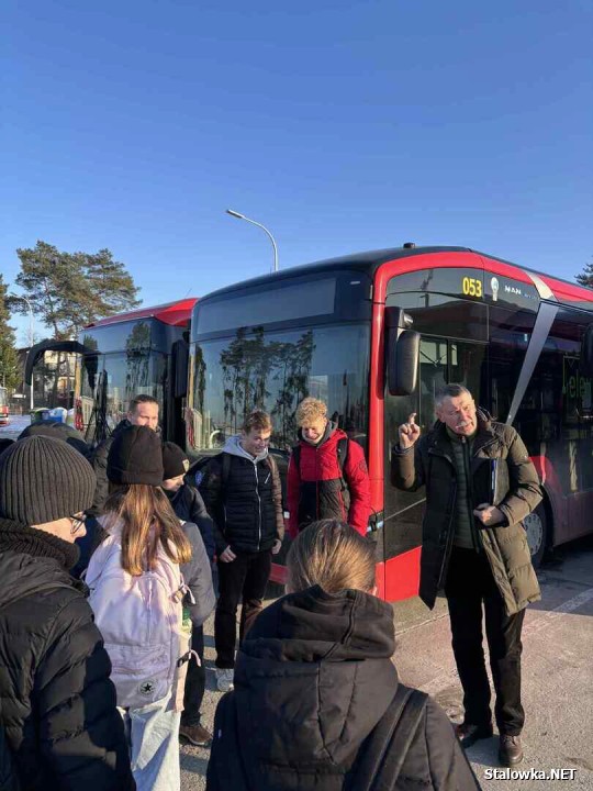 Młodzieżowi radni z wizytą studyjną w Miejskim Zakładzie Komunikacji.