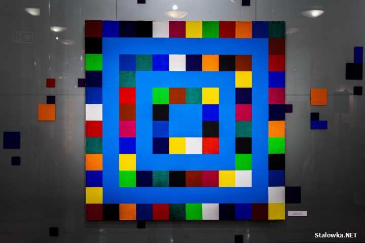 Do 10 marca 2026 roku w Galerii Tło w Miejskim Domu Kultury można oglądać wystawę prezentującą twórczość dwóch artystów, braci bliźniaków - Piotra i Witolda Adamczyków pod tytułem Współbrzmienie 3.