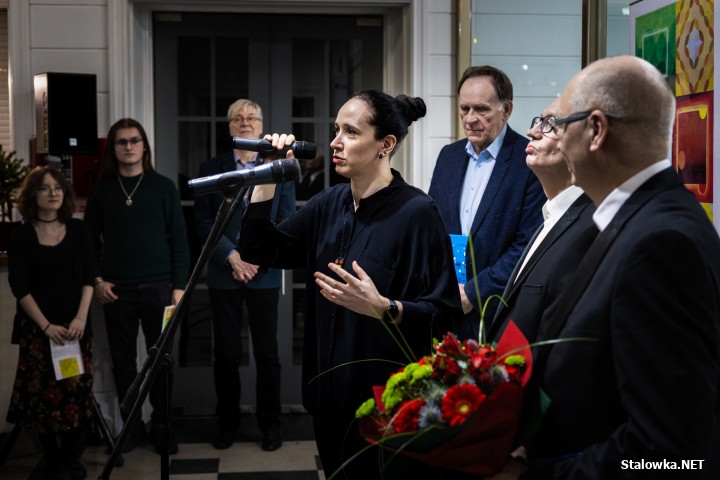 Do 10 marca 2026 roku w Galerii Tło w Miejskim Domu Kultury można oglądać wystawę prezentującą twórczość dwóch artystów, braci bliźniaków - Piotra i Witolda Adamczyków pod tytułem Współbrzmienie 3.