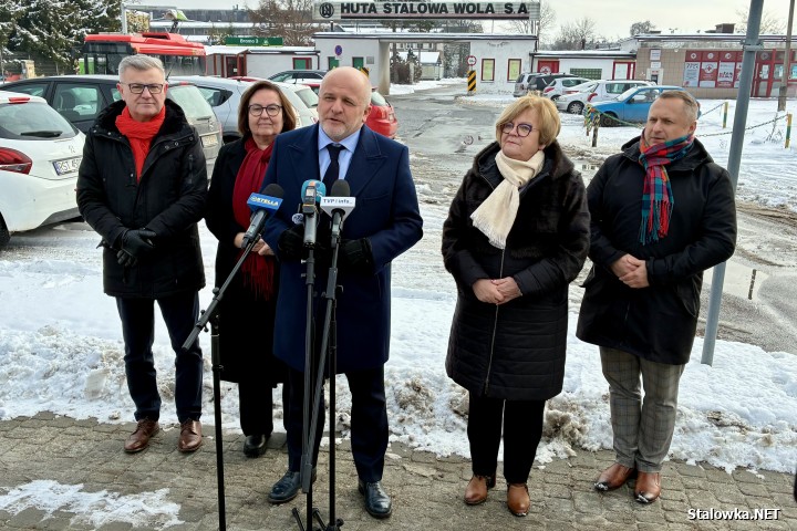 Konferencja prasowa członków Platformy Obywatelskiej w sprawie programu SAFE.