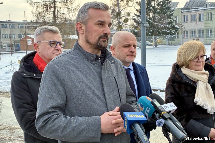 Konferencja prasowa członków Platformy Obywatelskiej w sprawie programu SAFE.