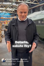 Print screen nagrania rolki na jednym z portali społecznościowych premiera Donalda Tuska. 