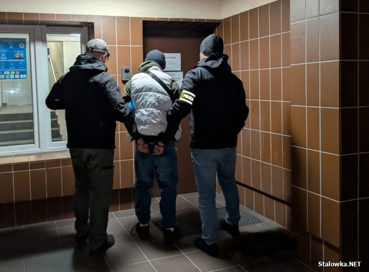 Policja zabezpieczyła pół kilograma narkotyków. Zatrzymany 19-latek.