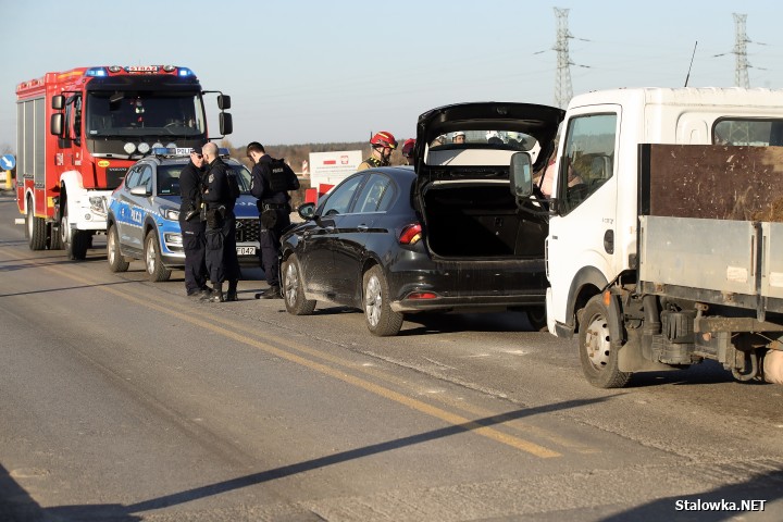 Zdarzenie drogowe na budowanym rondzie na DW-855 w Rzeczycy Długiej.