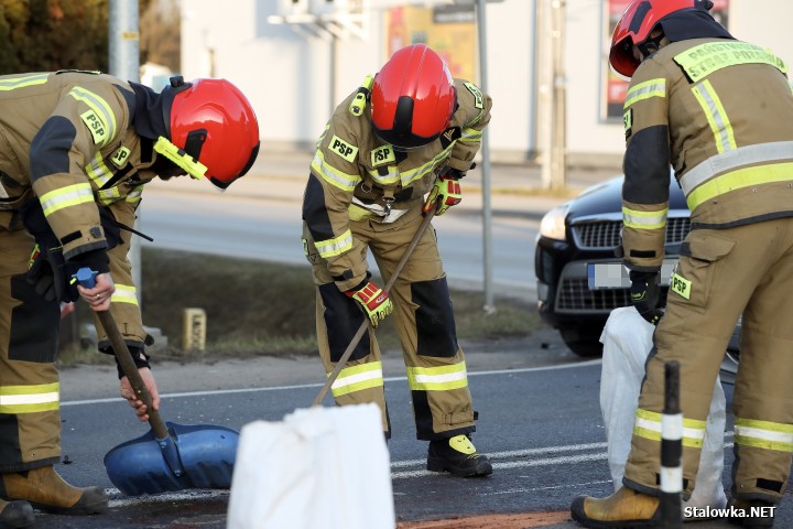 DK77: czołowe zderzenie w Agatówce. Mieszkańcy od lat apelują tam o rondo!
