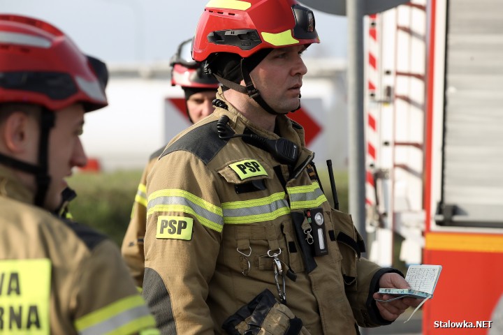 Potrącenie 49-latka na obwodnicy przy galerii VIVO! w Stalowej Woli.