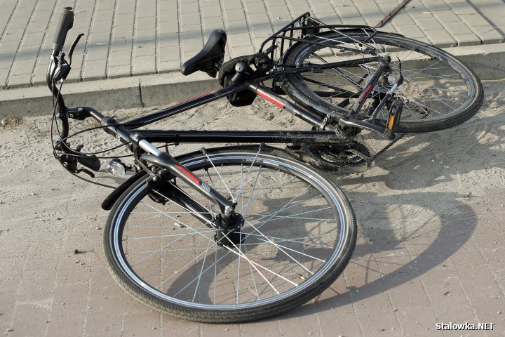 Potrącenie 49-latka na obwodnicy przy galerii VIVO! w Stalowej Woli.