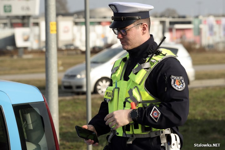 Potrącenie 49-latka na obwodnicy przy galerii VIVO! w Stalowej Woli.