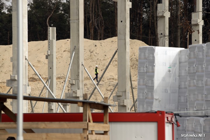 Plac budowy Centrum Sportów Młodzieżowych w Stalowej Woli.