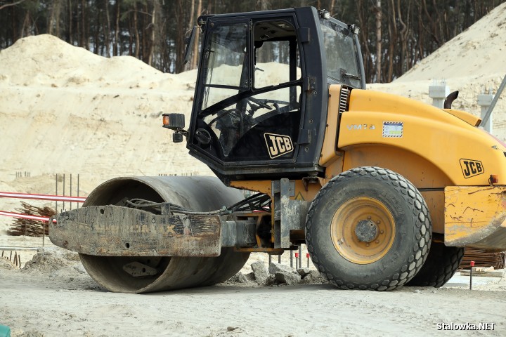 Plac budowy Centrum Sportów Młodzieżowych w Stalowej Woli.