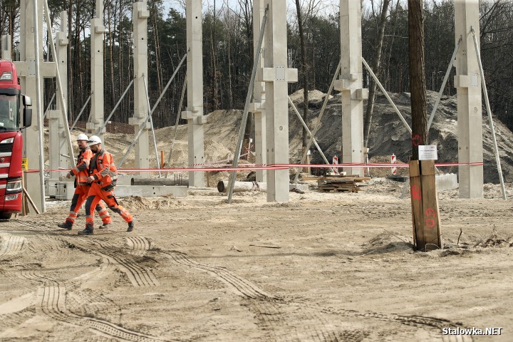 Plac budowy Centrum Sportów Młodzieżowych w Stalowej Woli.