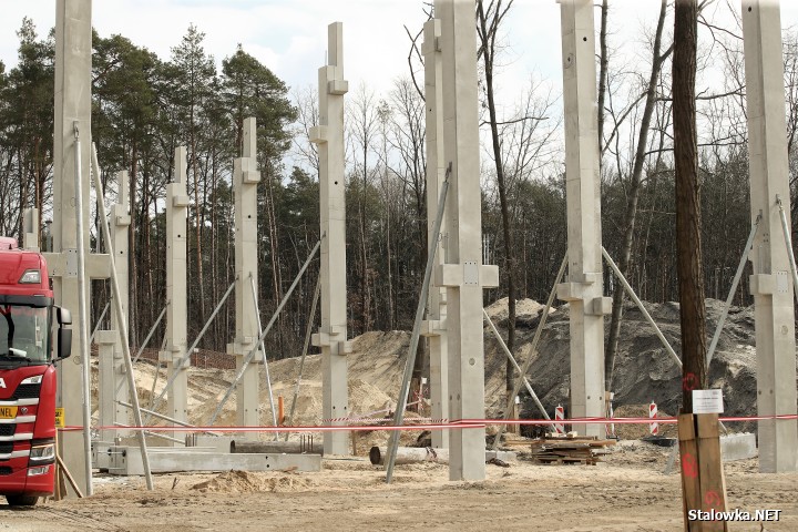 Plac budowy Centrum Sportów Młodzieżowych w Stalowej Woli.