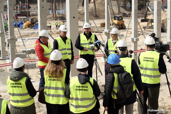 Plac budowy Centrum Sportów Młodzieżowych w Stalowej Woli.