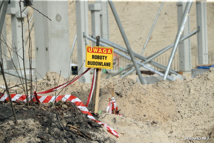 Plac budowy Centrum Sportów Młodzieżowych w Stalowej Woli.