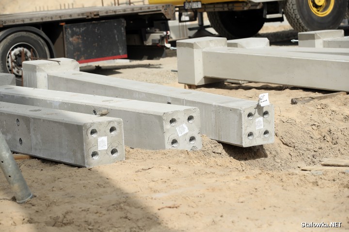 Plac budowy Centrum Sportów Młodzieżowych w Stalowej Woli.