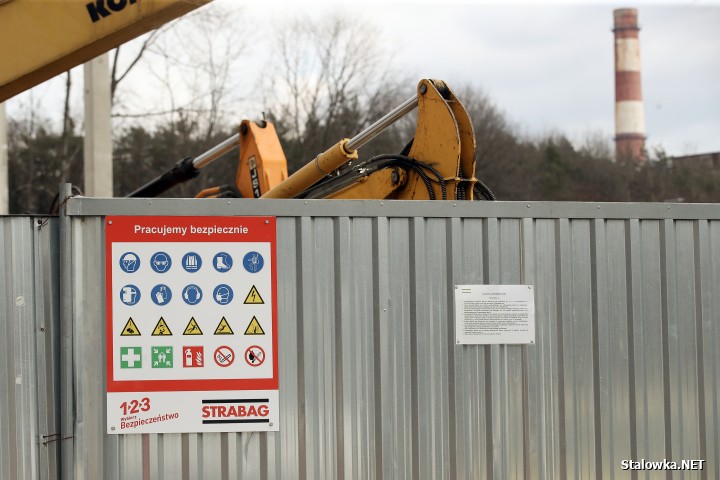 Plac budowy Centrum Sportów Młodzieżowych w Stalowej Woli.