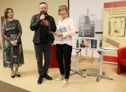 Czytelnikiem Roku 2025 w podsumowaniu konkursu Miejskiej Biblioteki Publicznej w Stalowej Woli została Wioletta Magiera. Pani Wioletta wygrała kategorię dla czytelników dorosłych, wypożyczyła 375 książek.