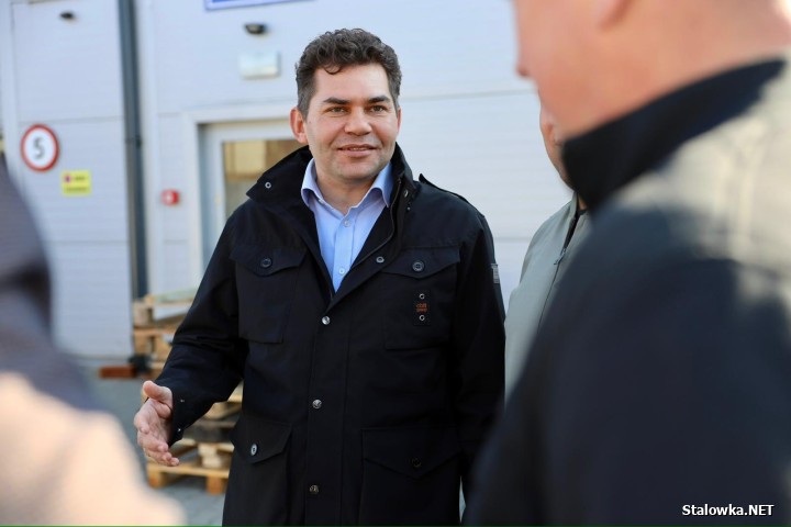 Z materiału wynika, że polityk i potencjalny kandydat na premiera Przenysław Czarnek był na powstającej nowej strefie gospodarczej Euro-Park Stalowa Wola.