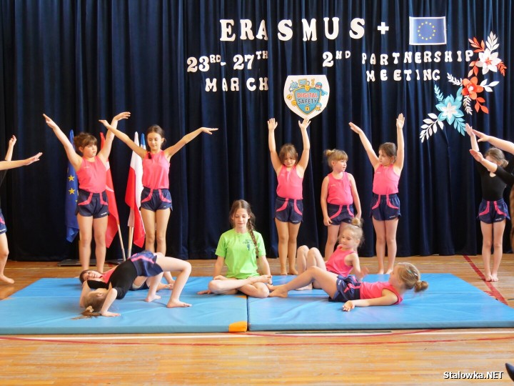 Międzynarodowa współpraca dla bezpieczeństwa cyfrowego. Erasmus+ łączy Polskę, Grecję i Turcję.