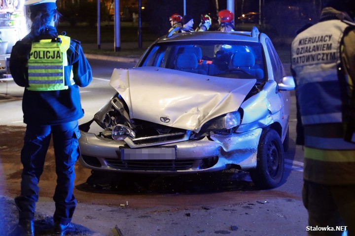 Wypadek na skrzyżowaniu przy Patriocie. 1 osoba ranna.