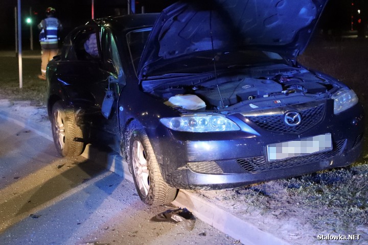 Wypadek na skrzyżowaniu przy Patriocie. 1 osoba ranna.