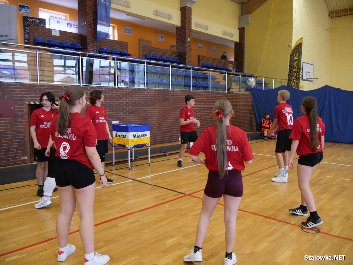 W Tyczynie odbył się Turniej Siatkówki Młodzieżowych Rad Województwa Podkarpackiego, który zgromadził młodych samorządowców z całego regionu. Wśród uczestników nie zabrakło reprezentacji Młodzieżowej Rady Miejskiej w Stalowej Woli, która aktywnie włączyła się w sportową rywalizację. 