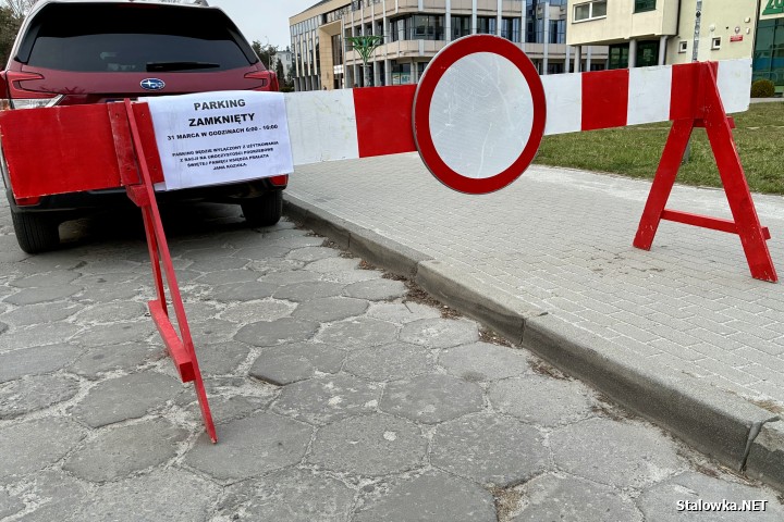 31 marca w związku z ogłoszoną przez prezydenta miasta żałobą będzie wyłączony z użytkowania parking od 6:00 do 16:00 przed parafią św. Floriana.