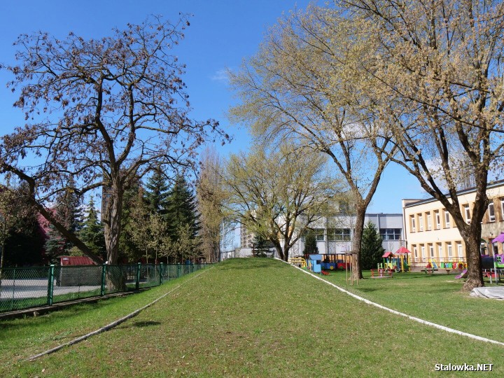 Przy żłobku miejskim zostanie rozbudowany plac zabaw.