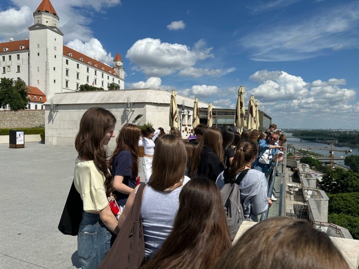 Wycieczka była nie tylko okazją do zobaczenia pięknych miejsc, ale przede wszystkim żywą lekcją historii.