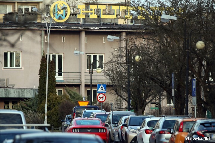 Miastu kolejny raz nie udało się sprzedać Domu Gościnnego Hutnik.