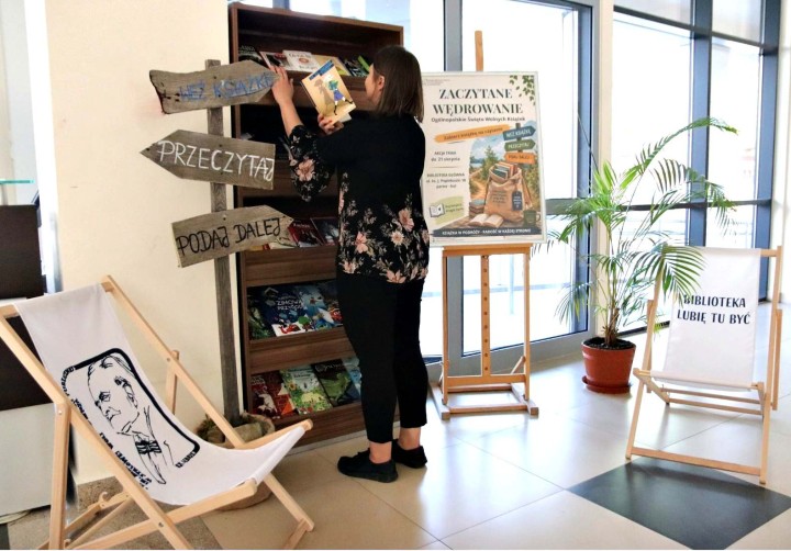 Biblioteka zaprasza do udziału w akcji Zaczytane wędrowanie, organizowanej w ramach Ogólnopolskiego Święta Wolnych Książek.