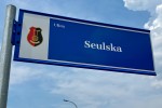 Rondo na ulicy Seulskiej w Stalowej Woli zostało wybudowane, aby połączyć się drogą wojewódzką z drogą ekspresową S-19.