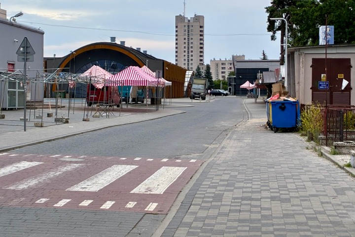 Wojewoda Podkarpacki zakwestionował podjętą uchwałę Urzędu Miasta w Stalowej Woli zmieniającą status drogi z publicznej na wewnętrzną.
